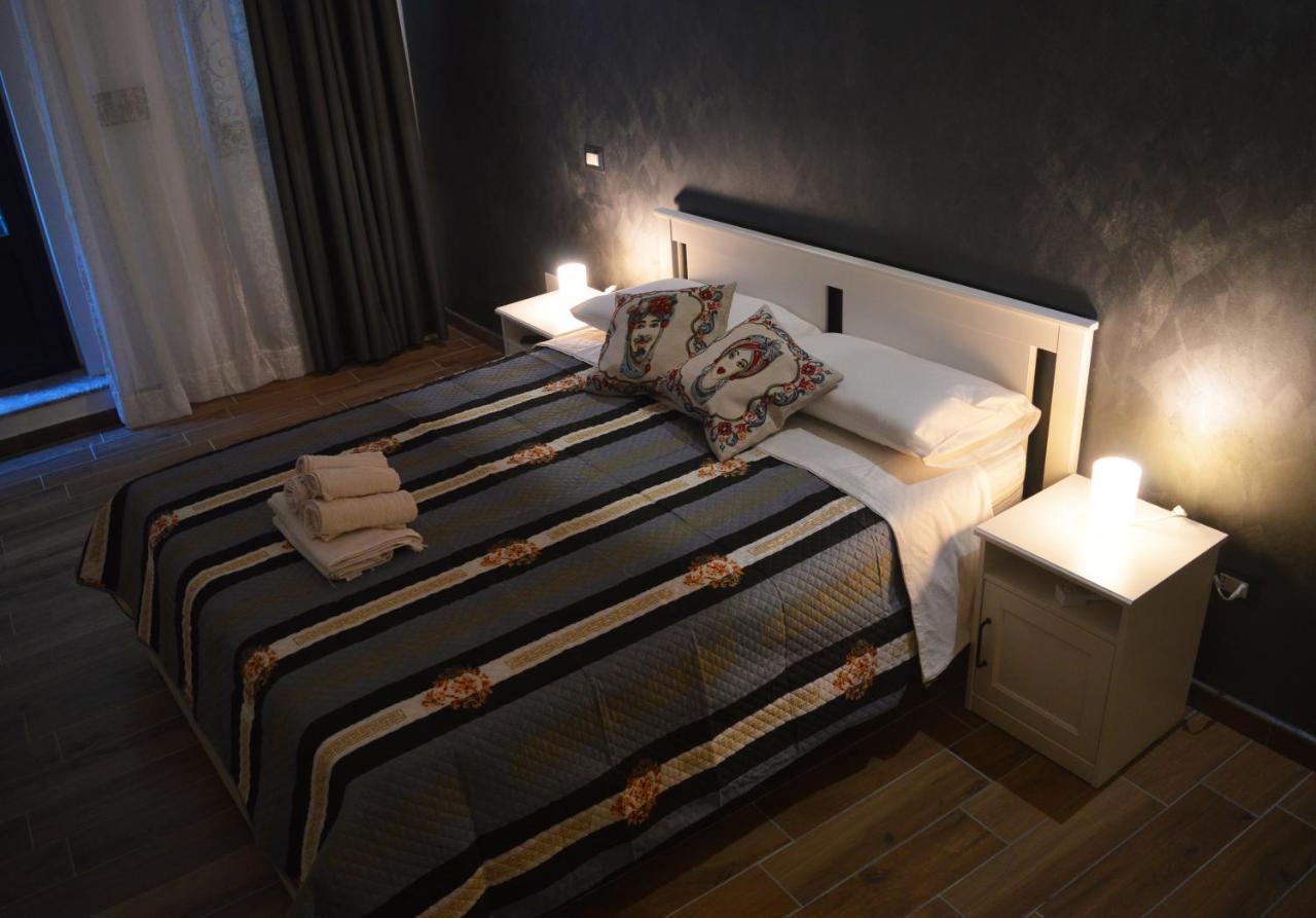 La Jacaranda Rooms Taormina Ngoại thất bức ảnh