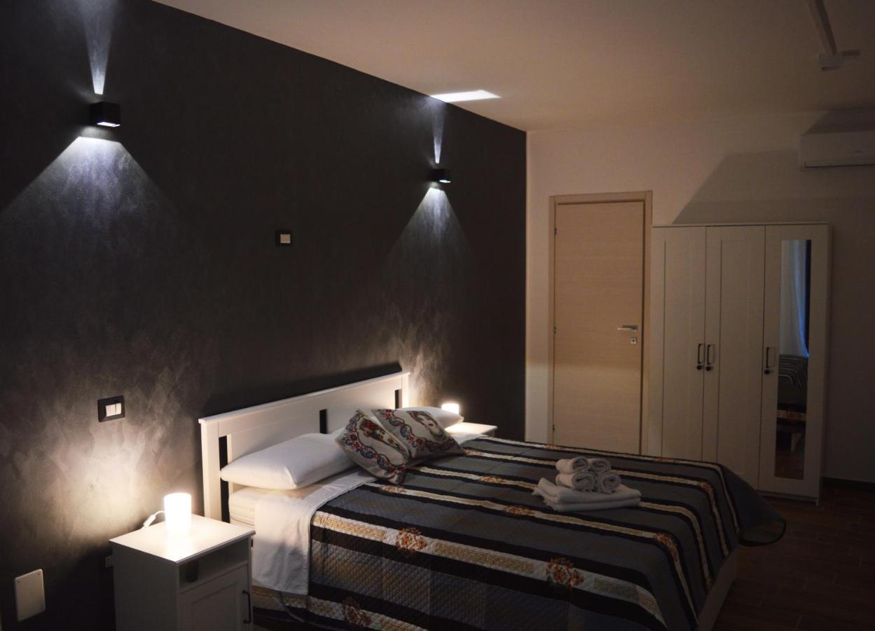 La Jacaranda Rooms Taormina Ngoại thất bức ảnh